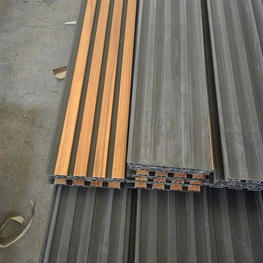 Lage prijs interieur hout kunststof composiet WPC binnenbekleding wandpaneel decoratie